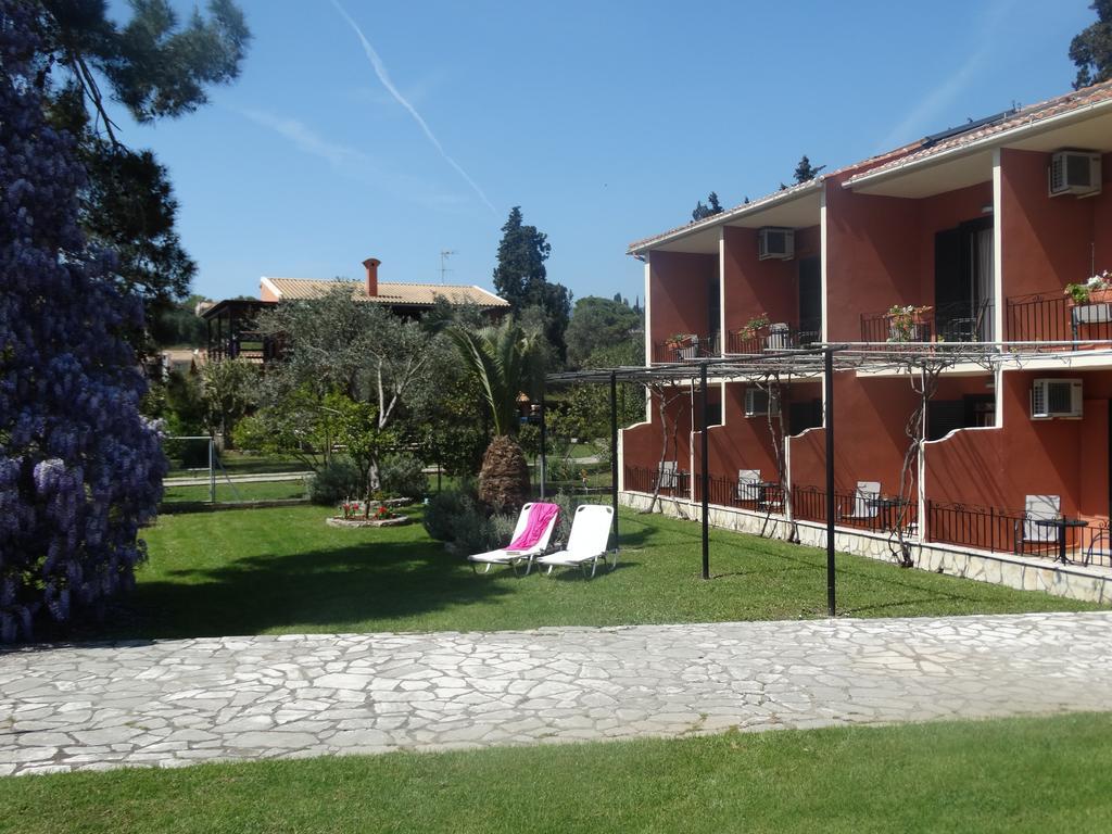 Dassia Beach Pension Exterior photo